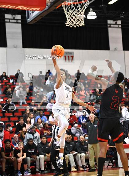 Thumbnail 2 in Las Vegas vs. Spring Valley (NIAA State 4A Semi-Final) photogallery.