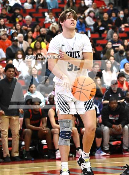Thumbnail 3 in Las Vegas vs. Spring Valley (NIAA State 4A Semi-Final) photogallery.