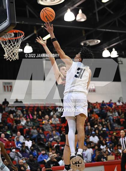 Thumbnail 3 in Las Vegas vs. Spring Valley (NIAA State 4A Semi-Final) photogallery.