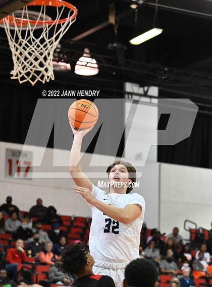 Thumbnail 3 in Las Vegas vs. Spring Valley (NIAA State 4A Semi-Final) photogallery.