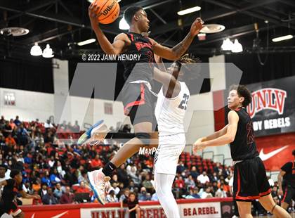 Thumbnail 3 in Las Vegas vs. Spring Valley (NIAA State 4A Semi-Final) photogallery.