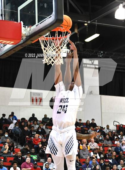 Thumbnail 2 in Las Vegas vs. Spring Valley (NIAA State 4A Semi-Final) photogallery.