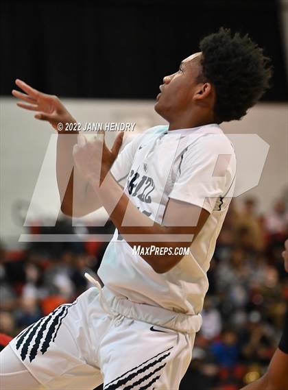 Thumbnail 2 in Las Vegas vs. Spring Valley (NIAA State 4A Semi-Final) photogallery.