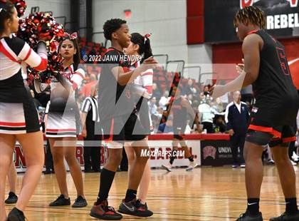 Thumbnail 3 in Las Vegas vs. Spring Valley (NIAA State 4A Semi-Final) photogallery.