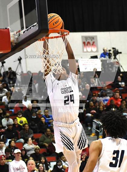 Thumbnail 2 in Las Vegas vs. Spring Valley (NIAA State 4A Semi-Final) photogallery.
