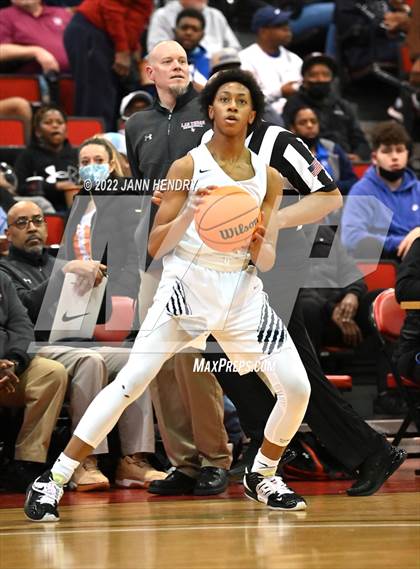 Thumbnail 3 in Las Vegas vs. Spring Valley (NIAA State 4A Semi-Final) photogallery.