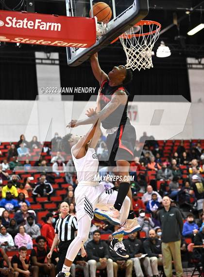 Thumbnail 2 in Las Vegas vs. Spring Valley (NIAA State 4A Semi-Final) photogallery.