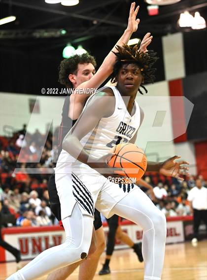 Thumbnail 3 in Las Vegas vs. Spring Valley (NIAA State 4A Semi-Final) photogallery.