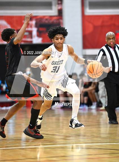 Thumbnail 1 in Las Vegas vs. Spring Valley (NIAA State 4A Semi-Final) photogallery.