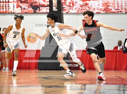 Thumbnail 1 in Las Vegas vs. Spring Valley (NIAA State 4A Semi-Final) photogallery.