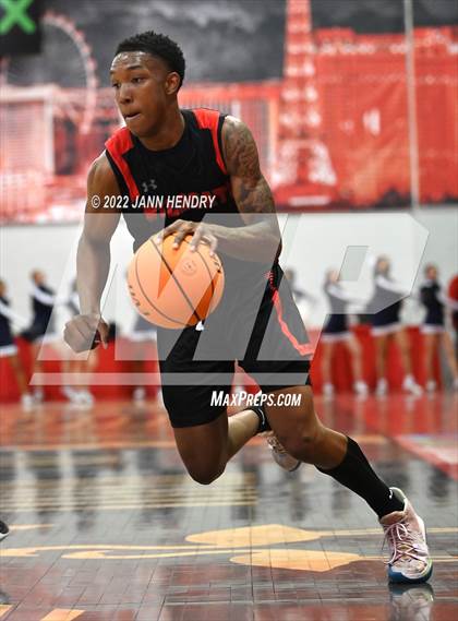 Thumbnail 1 in Las Vegas vs. Spring Valley (NIAA State 4A Semi-Final) photogallery.