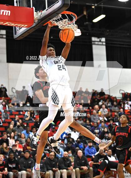 Thumbnail 3 in Las Vegas vs. Spring Valley (NIAA State 4A Semi-Final) photogallery.
