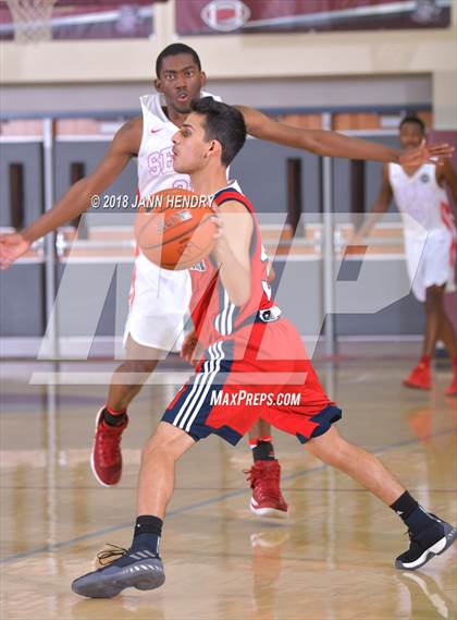 Thumbnail 2 in Serra vs. Christian (Rancho Mirage Holiday Invitational) photogallery.