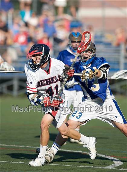Thumbnail 2 in Newtown vs. New Fairfield (SWC Semifinal) photogallery.