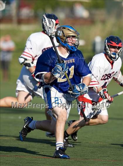 Thumbnail 3 in Newtown vs. New Fairfield (SWC Semifinal) photogallery.