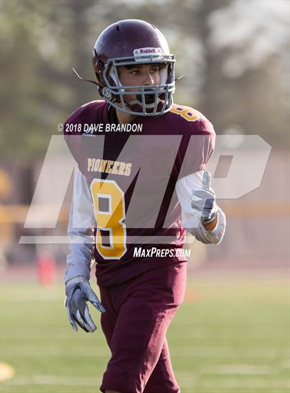 Thumbnail 3 in St. Genevieve @ Simi Valley photogallery.