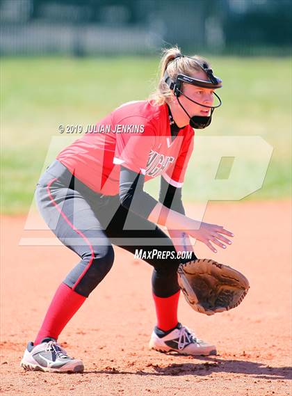 Thumbnail 3 in Mountain View vs Hillcrest (Win The Pitch Tournament) photogallery.