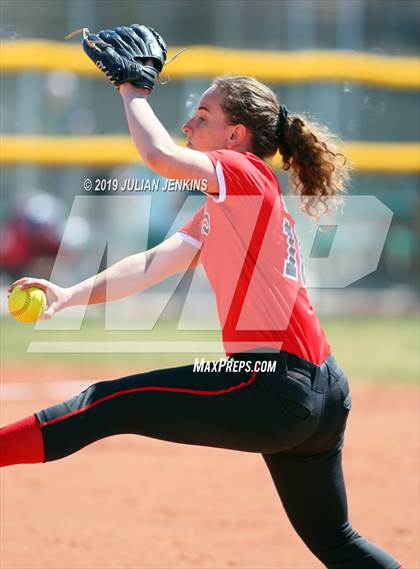 Thumbnail 1 in Mountain View vs Hillcrest (Win The Pitch Tournament) photogallery.