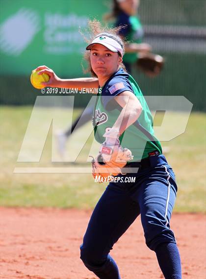 Thumbnail 2 in Mountain View vs Hillcrest (Win The Pitch Tournament) photogallery.