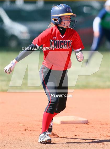 Thumbnail 1 in Mountain View vs Hillcrest (Win The Pitch Tournament) photogallery.