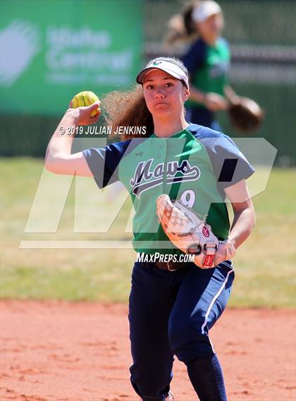 Thumbnail 3 in Mountain View vs Hillcrest (Win The Pitch Tournament) photogallery.