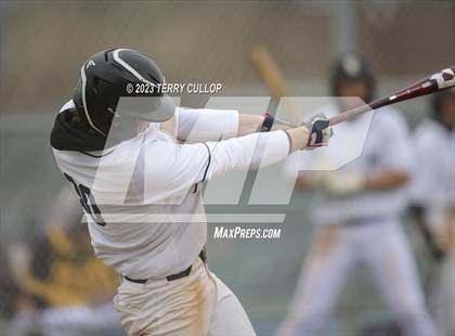 Thumbnail 1 in Layton @ Riverton photogallery.