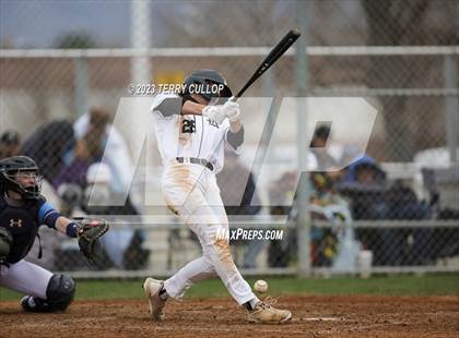 Thumbnail 1 in Layton @ Riverton photogallery.