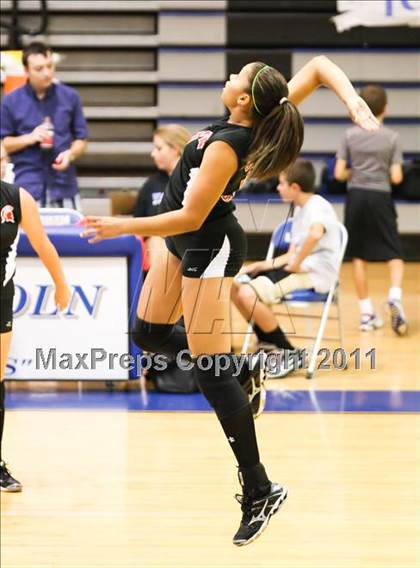 Thumbnail 1 in North Lincoln vs Central Davidson (NCHSAA Playoff Round 2) photogallery.