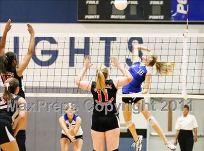 Thumbnail 1 in North Lincoln vs Central Davidson (NCHSAA Playoff Round 2) photogallery.