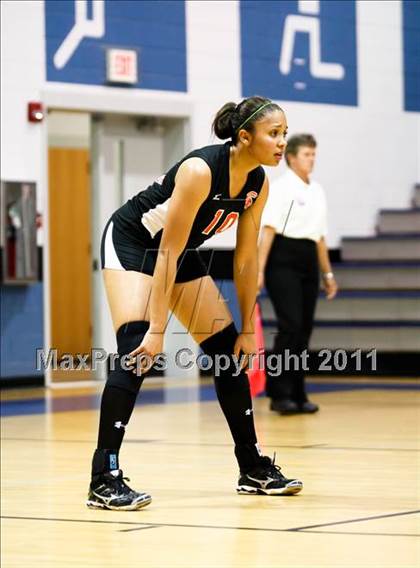 Thumbnail 2 in North Lincoln vs Central Davidson (NCHSAA Playoff Round 2) photogallery.