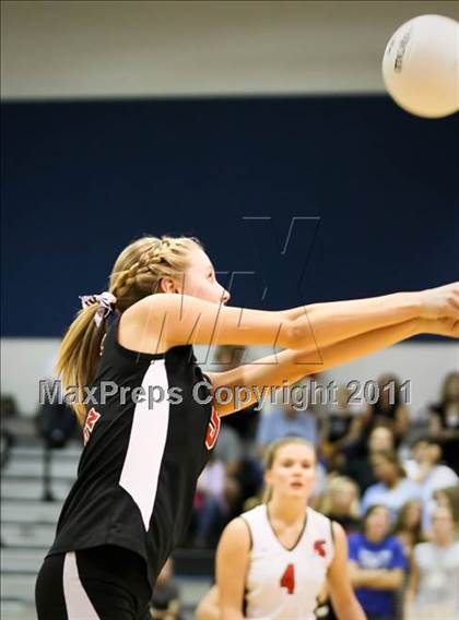 Thumbnail 3 in North Lincoln vs Central Davidson (NCHSAA Playoff Round 2) photogallery.