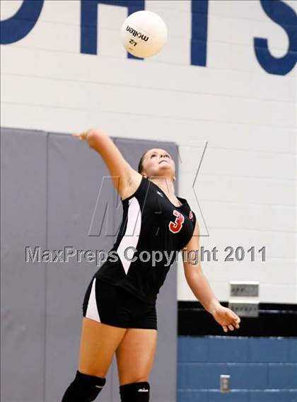 Thumbnail 3 in North Lincoln vs Central Davidson (NCHSAA Playoff Round 2) photogallery.