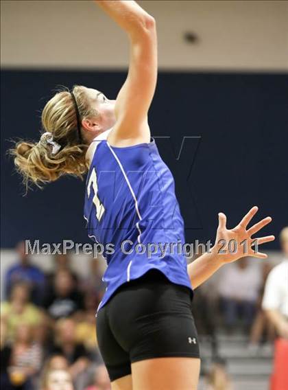 Thumbnail 2 in North Lincoln vs Central Davidson (NCHSAA Playoff Round 2) photogallery.