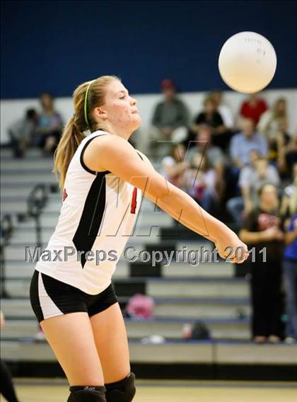 Thumbnail 3 in North Lincoln vs Central Davidson (NCHSAA Playoff Round 2) photogallery.