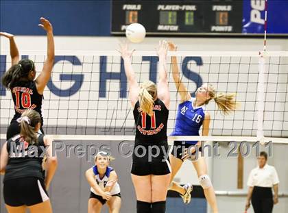 Thumbnail 2 in North Lincoln vs Central Davidson (NCHSAA Playoff Round 2) photogallery.