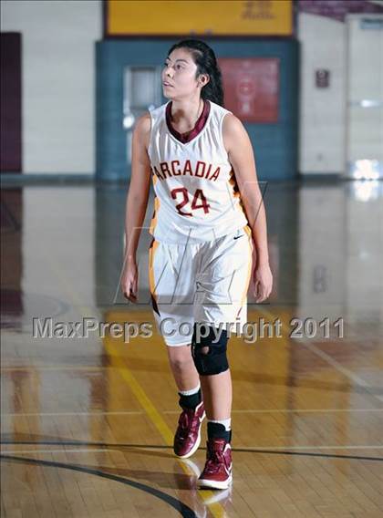 Thumbnail 1 in Arcadia vs Moorpark (La Canada Tournament) photogallery.