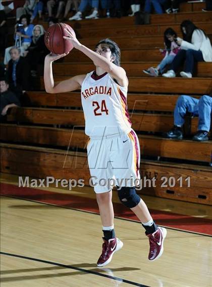 Thumbnail 3 in Arcadia vs Moorpark (La Canada Tournament) photogallery.