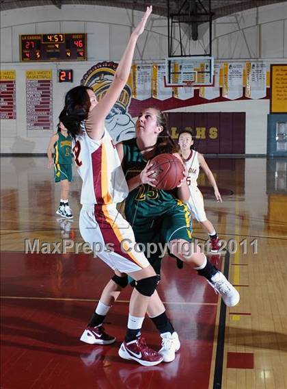 Thumbnail 3 in Arcadia vs Moorpark (La Canada Tournament) photogallery.