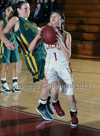 Thumbnail 3 in Arcadia vs Moorpark (La Canada Tournament) photogallery.