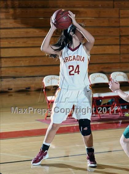 Thumbnail 2 in Arcadia vs Moorpark (La Canada Tournament) photogallery.