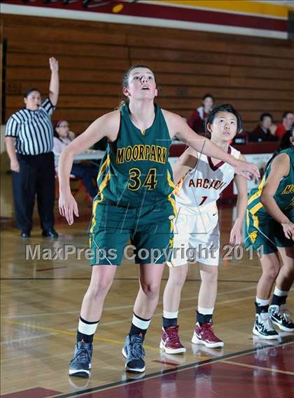 Thumbnail 1 in Arcadia vs Moorpark (La Canada Tournament) photogallery.