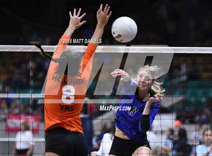 Thumbnail 3 in Lyons vs. Vail Mountain (CHSAA 2A Playoff) photogallery.
