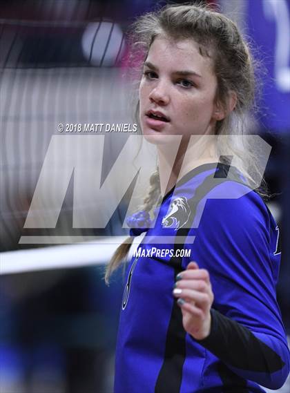 Thumbnail 3 in Lyons vs. Vail Mountain (CHSAA 2A Playoff) photogallery.