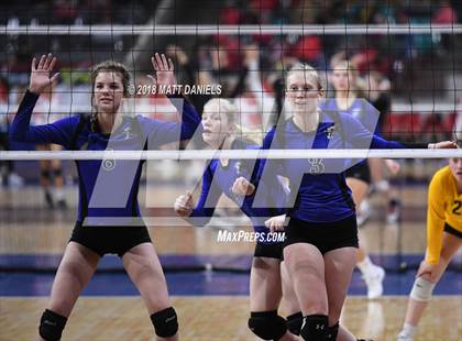 Thumbnail 1 in Lyons vs. Vail Mountain (CHSAA 2A Playoff) photogallery.