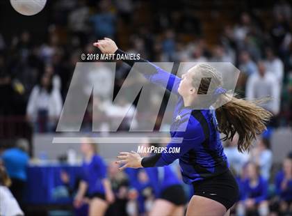 Thumbnail 3 in Lyons vs. Vail Mountain (CHSAA 2A Playoff) photogallery.