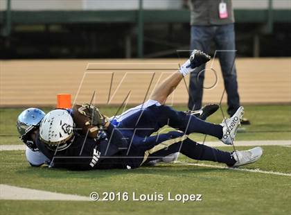 Thumbnail 1 in Central Catholic vs. San Marino (CIF State Open Division Small School Final) photogallery.