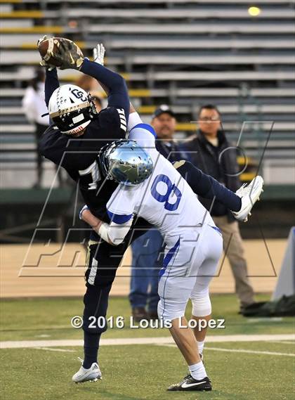 Thumbnail 1 in Central Catholic vs. San Marino (CIF State Open Division Small School Final) photogallery.