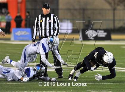 Thumbnail 1 in Central Catholic vs. San Marino (CIF State Open Division Small School Final) photogallery.