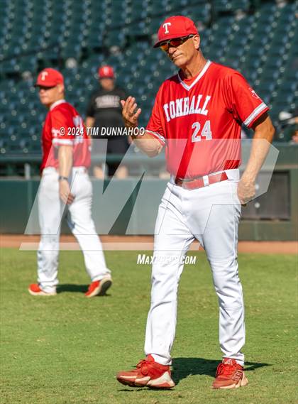 Thumbnail 3 in Pearland vs. Tomball (UIL 6A Baseball Final) photogallery.