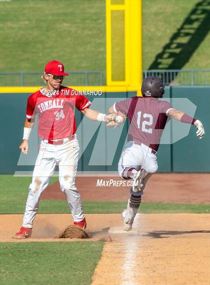 Thumbnail 1 in Pearland vs. Tomball (UIL 6A Baseball Final) photogallery.